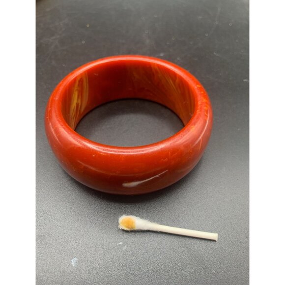 Red Chunky Bakelite Bangle Marbled Wide Heavy Early Plastic Lava Bracelet - Picture 11 of 11